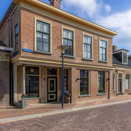 Unieke Bed En Breakfast Met Historisch Verhaal In Ferwert Ferwerd Extérieur photo